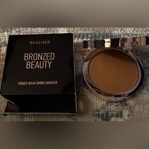 Power Wear Ombré Bronzer by REALHER